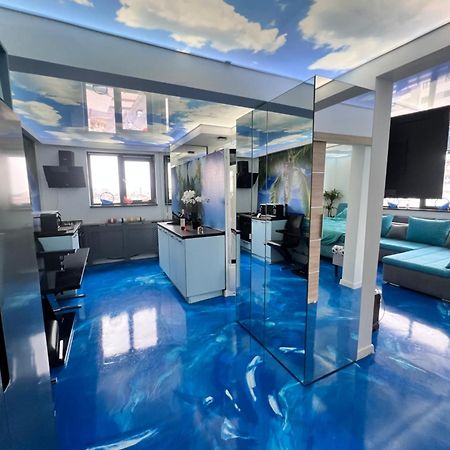 Delux Apartment Крайова Екстериор снимка