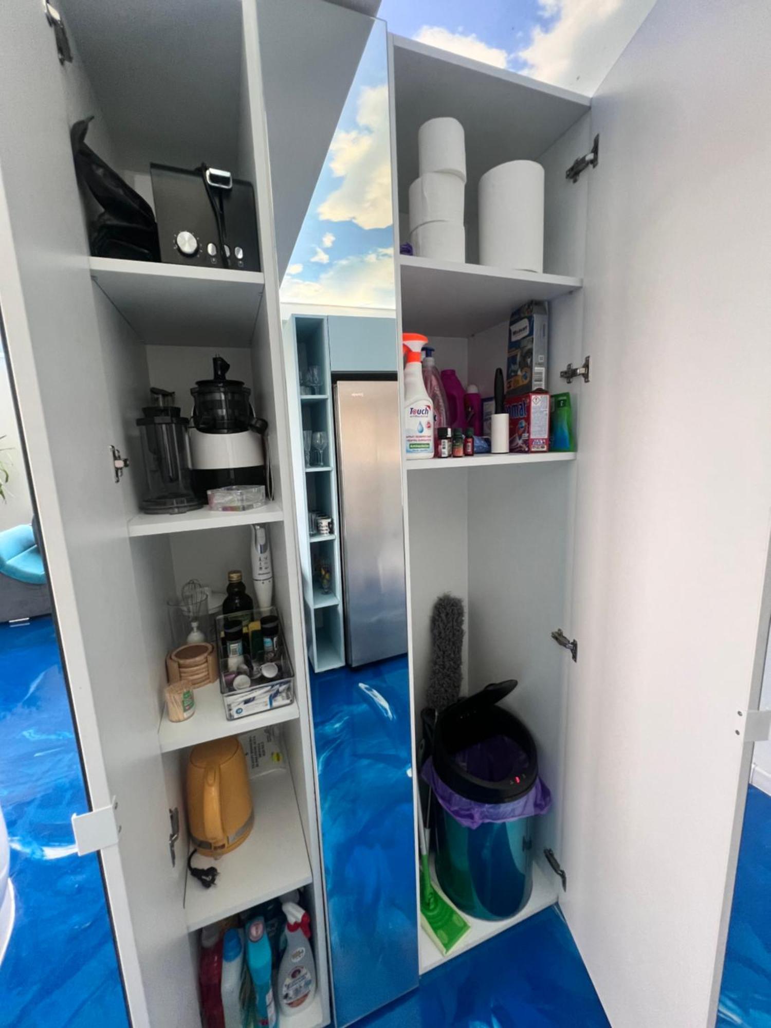 Delux Apartment Крайова Екстериор снимка
