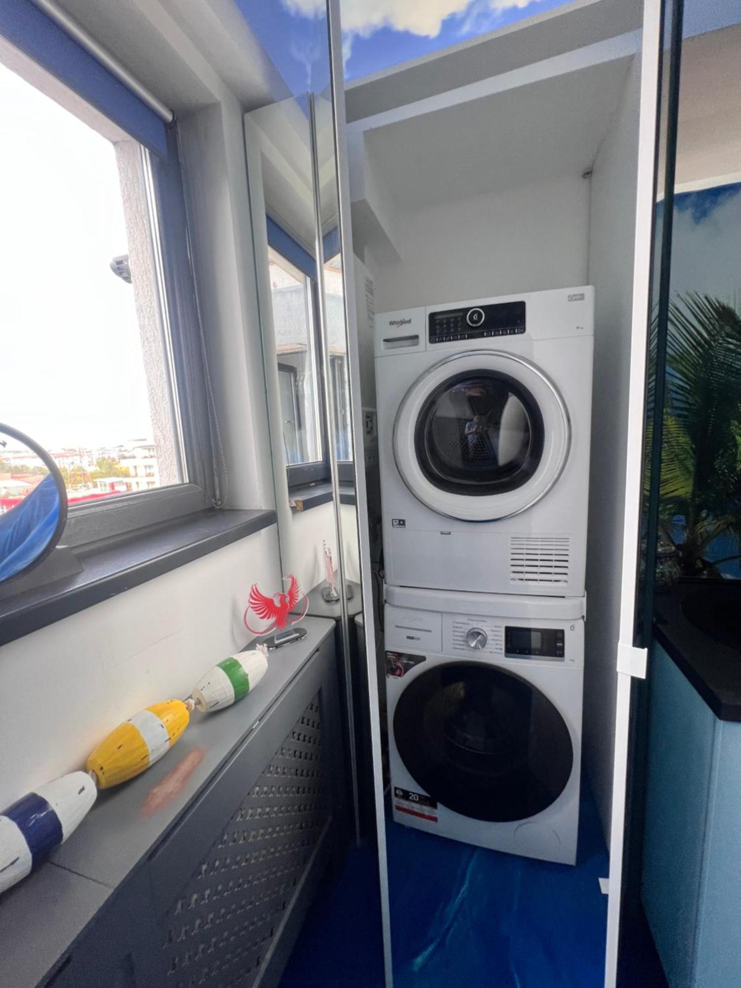 Delux Apartment Крайова Екстериор снимка