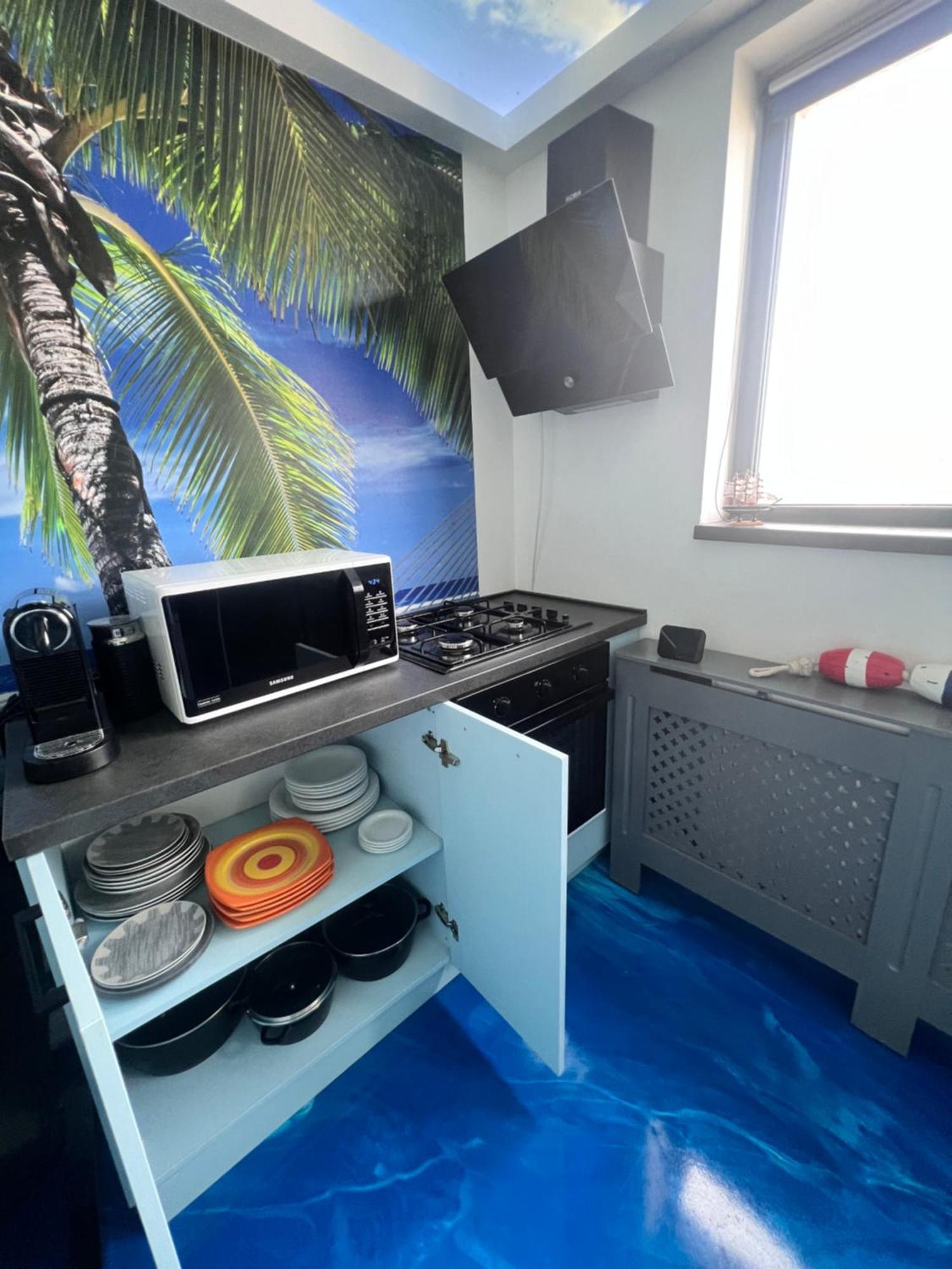 Delux Apartment Крайова Екстериор снимка